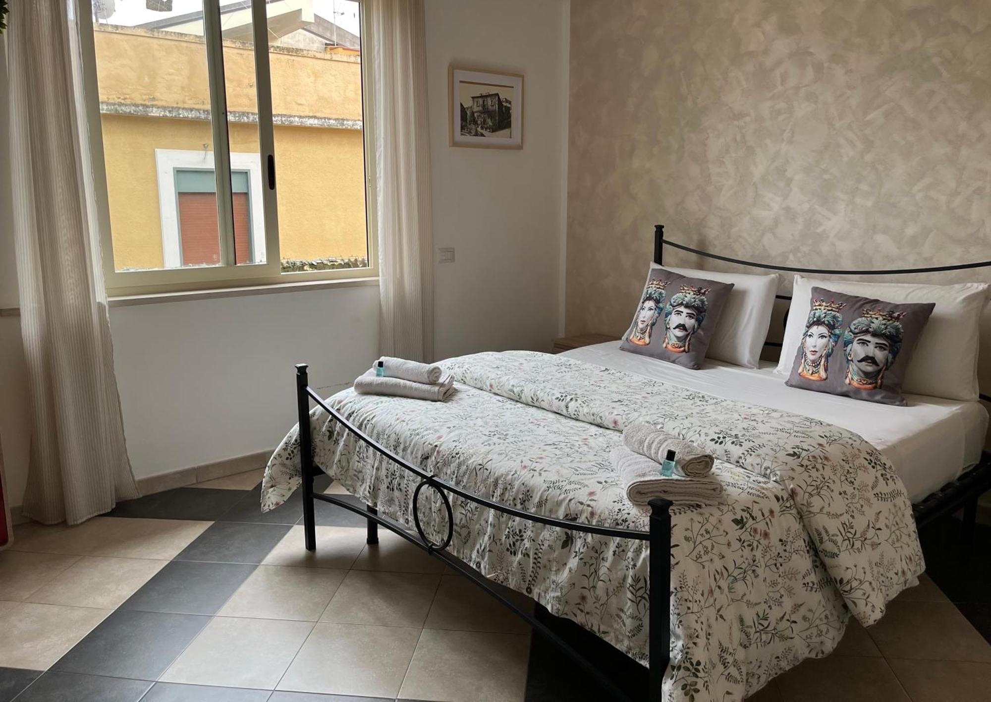 B & B Jasmine Santa Teresa Di Riva Exterior foto